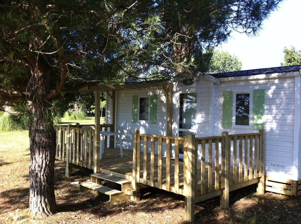 Camping Miami Plage Hotel Poggio Mezzana Ruang foto